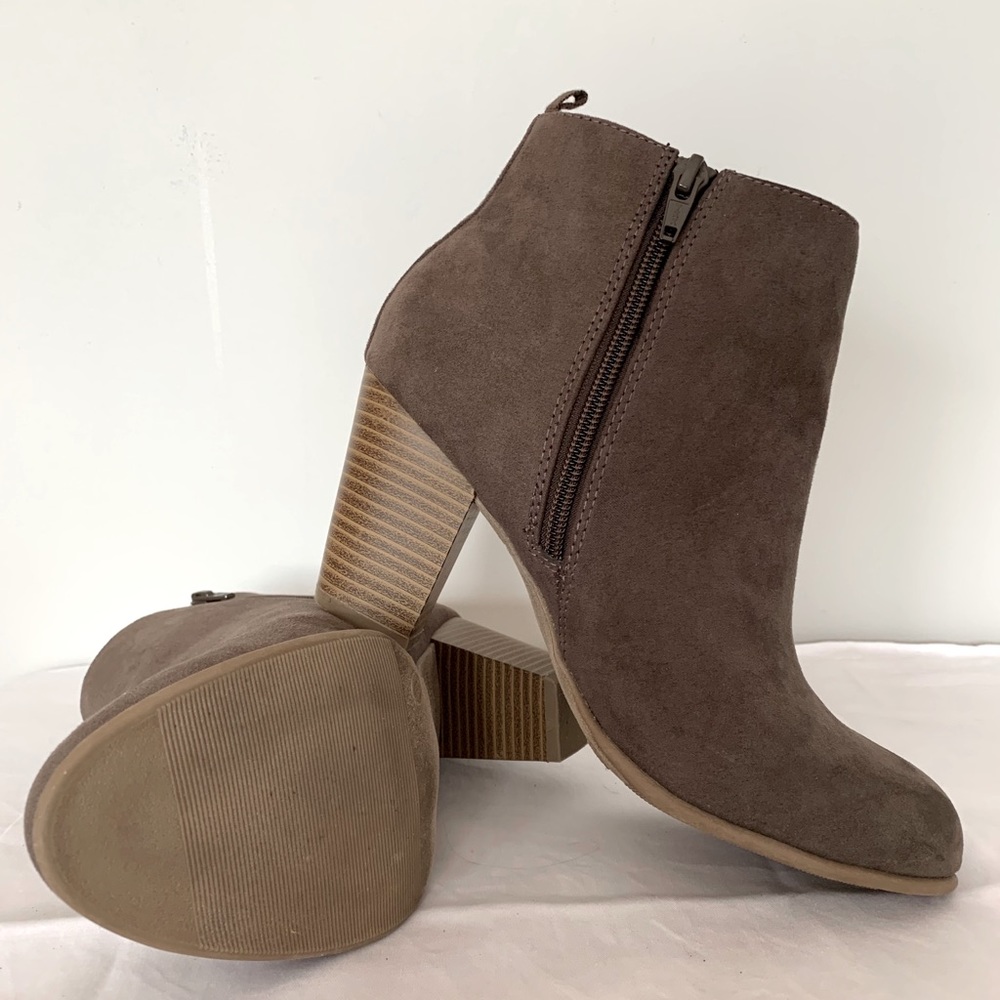 Women’s brown booties